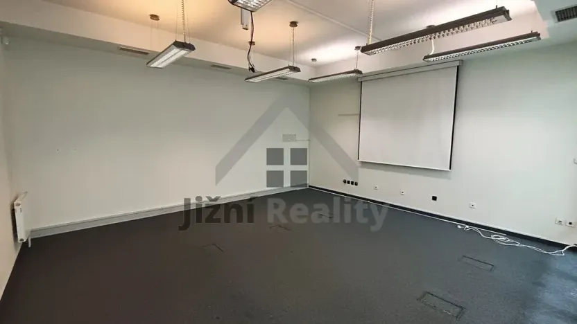 Pronájem obchodního prostoru, Praha - Břevnov, Bělohorská, 1054 m2