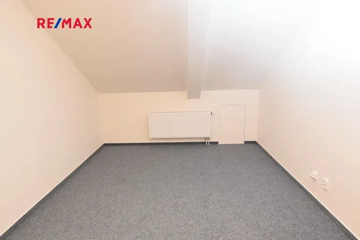 Pronájem kanceláře, Nymburk, Náměstí Přemyslovců, 29 m2