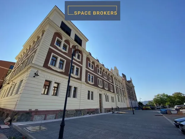 Pronájem kanceláře, Praha, Údolní, 4000 m2