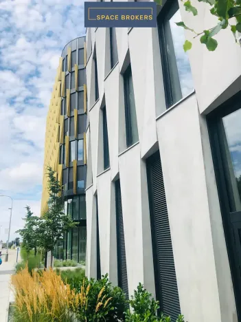 Pronájem kanceláře, Praha - Vokovice, Evropská, 1000 m2