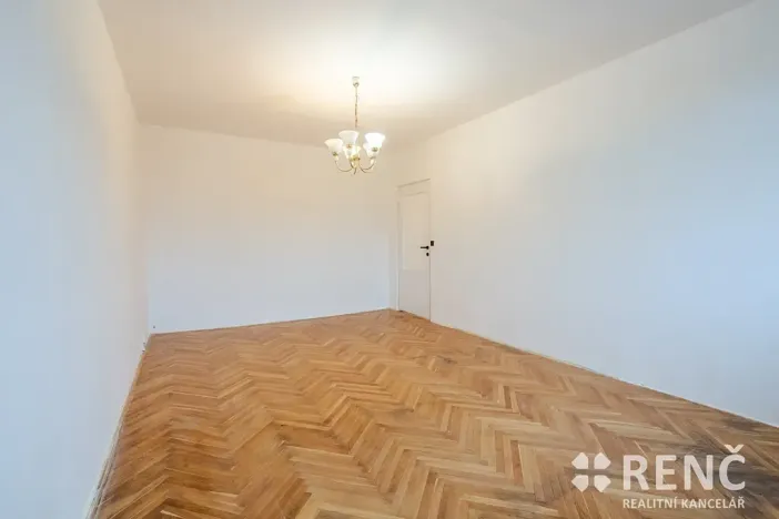 Prodej bytu 2+1, Mokrá-Horákov, 62 m2