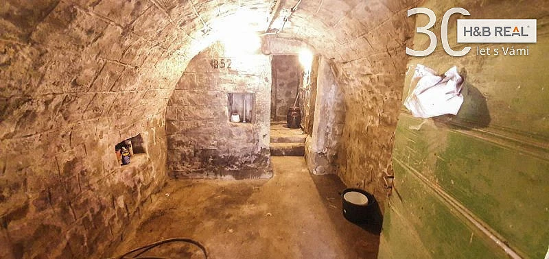 Prodej komerční, Huslenky, 150 m2