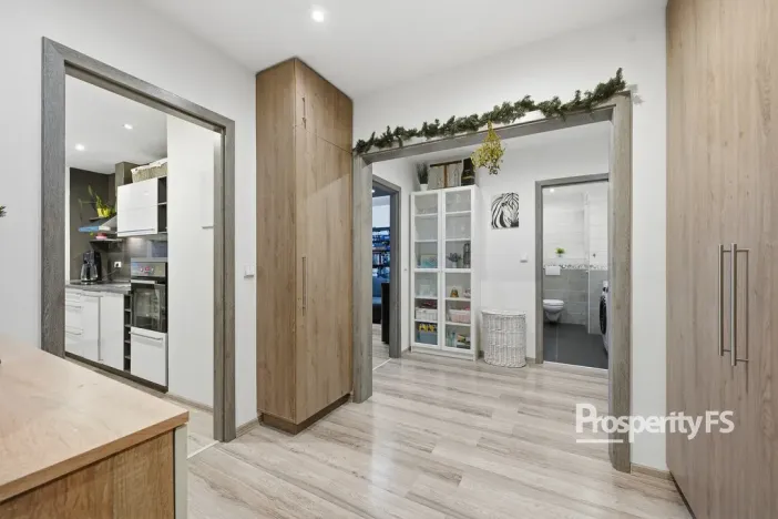 Prodej bytu 4+1, Ústí nad Labem - Bukov, Vinařská, 87 m2