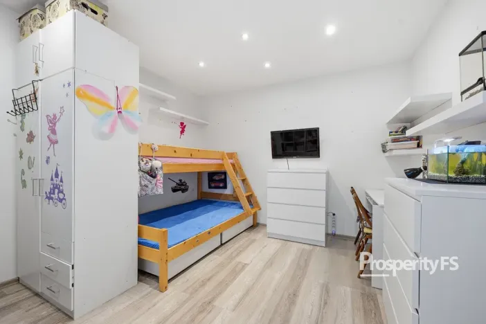 Prodej bytu 4+1, Ústí nad Labem - Bukov, Vinařská, 87 m2