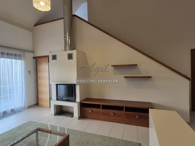 Prodej rodinného domu, Hostěnice, 142 m2