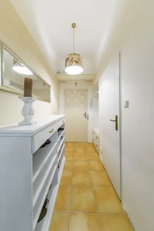 Pronájem bytu 1+kk, Praha - Vršovice, Bulharská, 32 m2