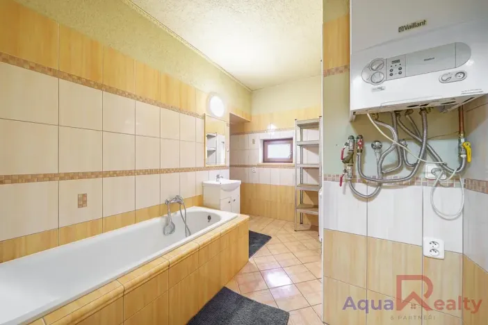 Prodej vícegeneračního domu, Františkovy Lázně, 201 m2