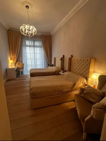 Prodej bytu 3+kk, Karlovy Vary, Divadelní náměstí, 147 m2