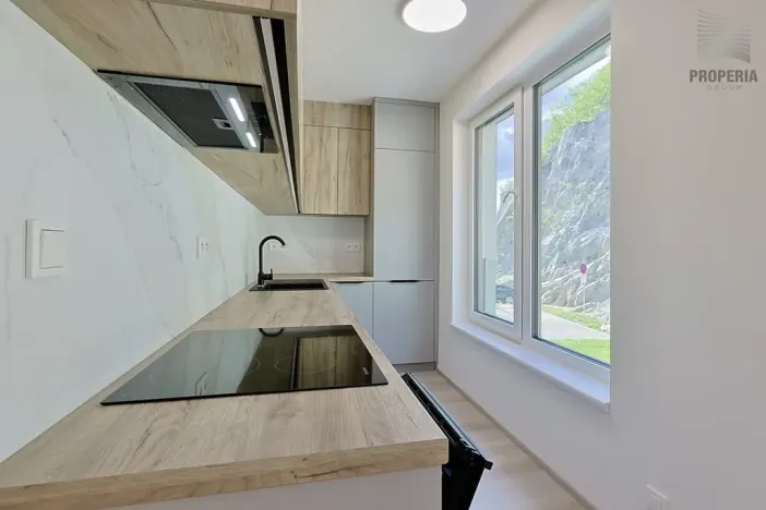 Pronájem bytu 2+kk, Brno, Bystrcká, 51 m2