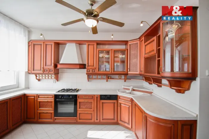 Prodej rodinného domu, Kunín, 221 m2