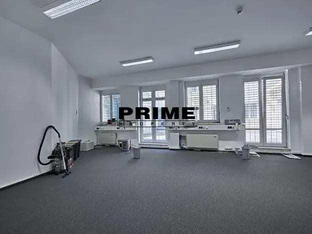 Pronájem kanceláře, Praha - Nové Město, Soukenická, 51 m2