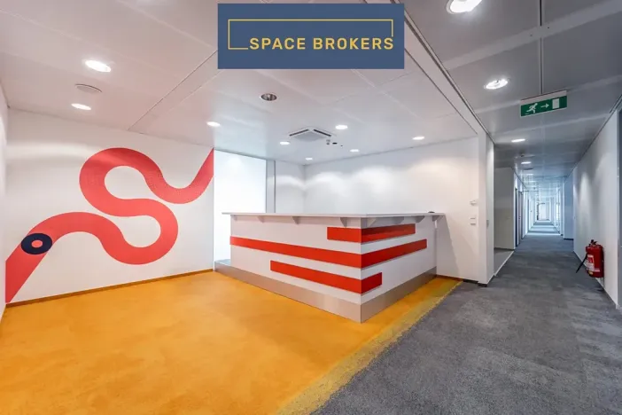 Pronájem kanceláře, Praha - Karlín, Ke Štvanici, 850 m2