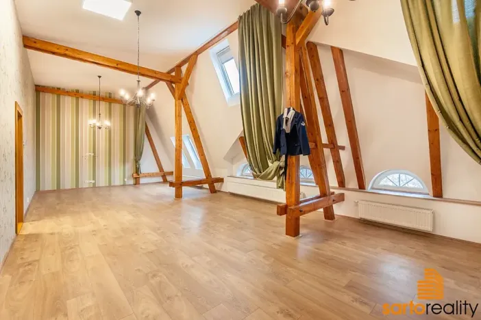 Prodej atypického bytu, Ústí nad Labem, Pasteurova, 77 m2