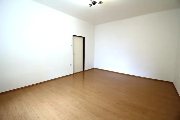 Dražba bytu 2+kk, Praha - Břevnov, U kaštanu, 50 m2