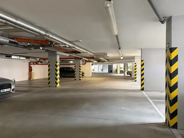 Prodej garážového stání, Brno, Říčanská, 12 m2
