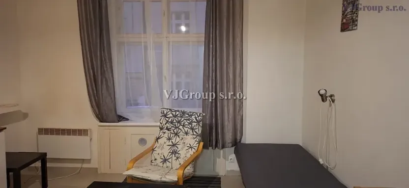 Pronájem bytu 1+kk, Praha - Holešovice, Haškova, 22 m2