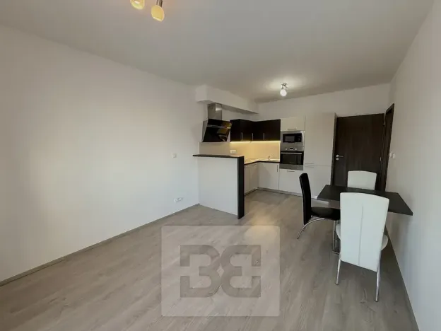 Pronájem bytu 2+kk, České Budějovice, Husova tř., 53 m2