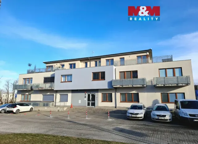 Pronájem bytu 1+kk, Praha - Zličín, Tvrdonická, 46 m2
