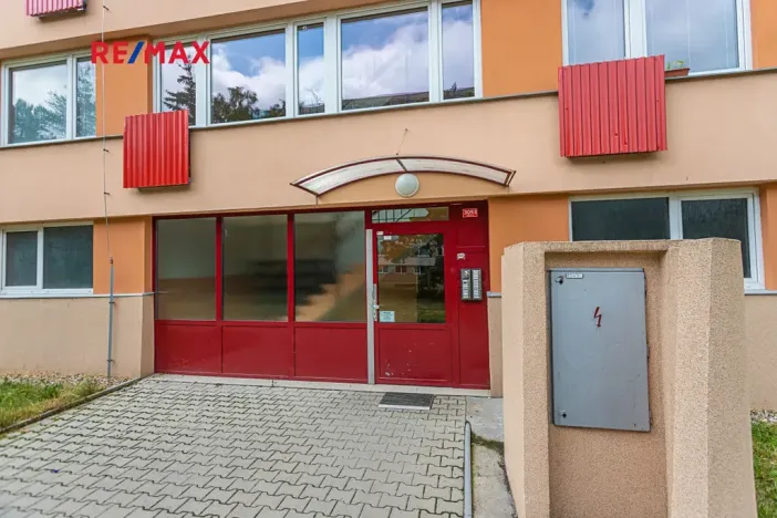 Pronájem bytu 2+kk, Kladno, Ústecká, 41 m2