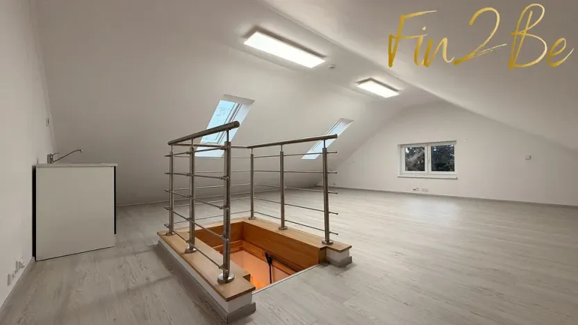 Pronájem rodinného domu, Praha, 105 m2