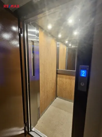 Pronájem bytu 1+kk, Kladno, V Bažantnici, 33 m2