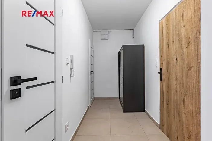 Pronájem bytu 1+1, Jindřichův Hradec, sídliště Vajgar, 37 m2