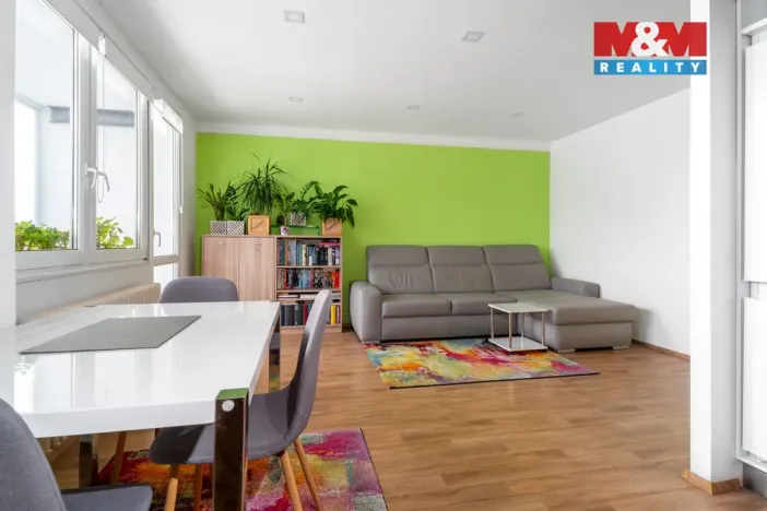 Prodej bytu 3+kk, Pardubice - Polabiny, Družstevní, 54 m2