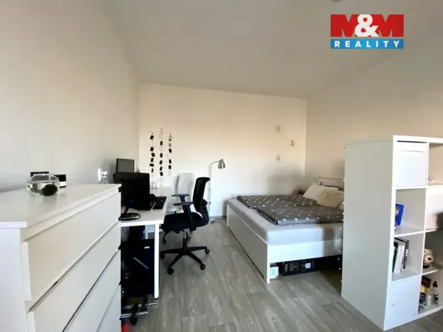 Pronájem bytu 1+1, Ostrava, U Hřiště, 46 m2