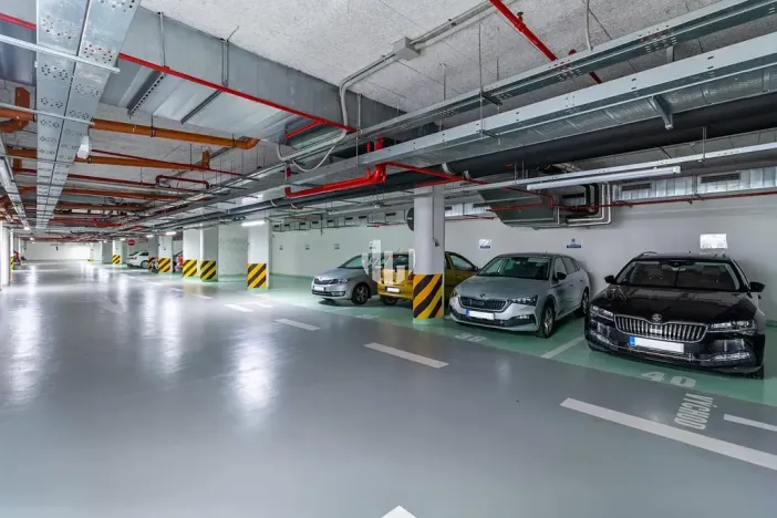 Pronájem kanceláře, Praha - Holešovice, Jankovcova, 291 m2