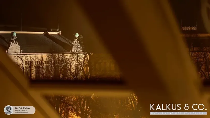 Pronájem atypického bytu, Hradec Králové, Eliščino nábřeží, 38 m2