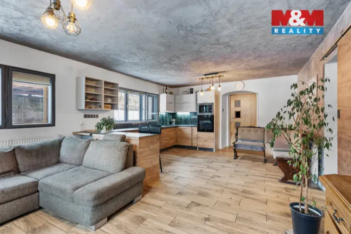 Prodej rodinného domu, Ralsko - Náhlov, 342 m2