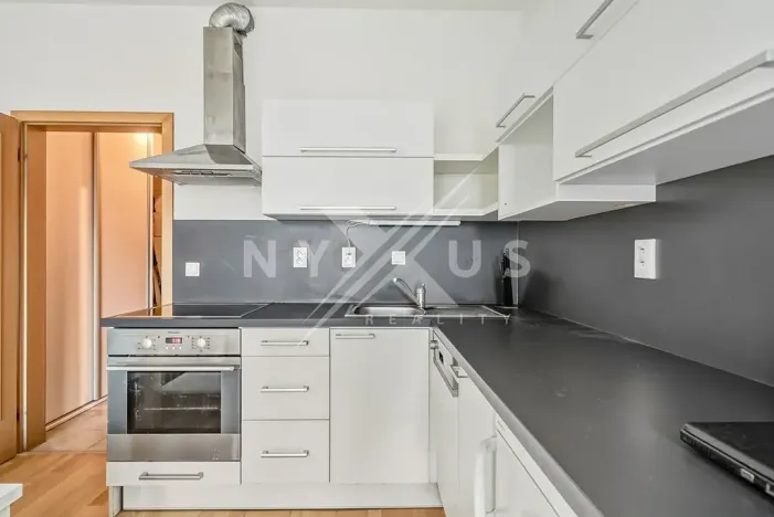 Prodej bytu 1+kk, Praha - Košíře, Pod Kavalírkou, 28 m2