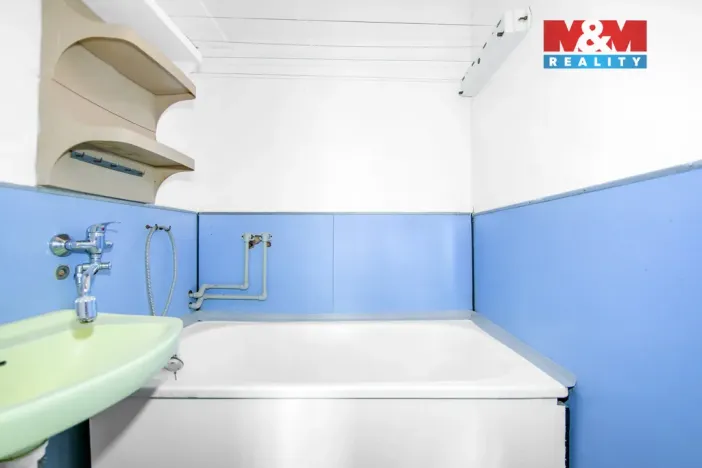 Prodej bytu 2+1, Čestice, 57 m2