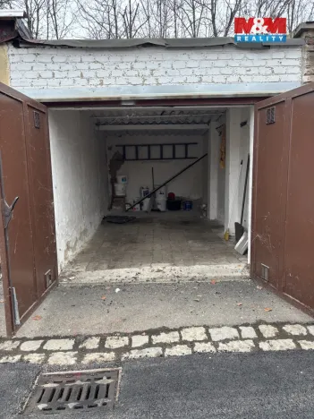 Pronájem garáže, Praha, Glinkova, 18 m2