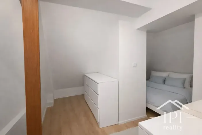 Prodej bytu 2+kk, Praha - Holešovice, Komunardů, 53 m2