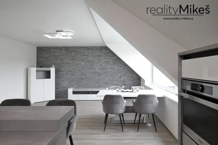 Pronájem bytu 4+kk, Rychnov u Jablonce nad Nisou, Malířská, 131 m2