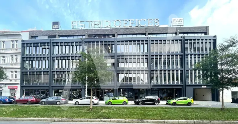 Pronájem kanceláře, Praha - Holešovice, Dělnická, 840 m2