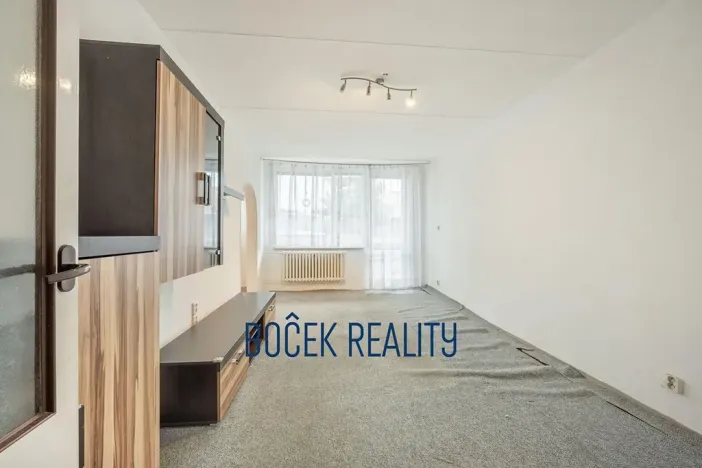 Prodej bytu 3+1, Komárov, Mládežnická, 65 m2