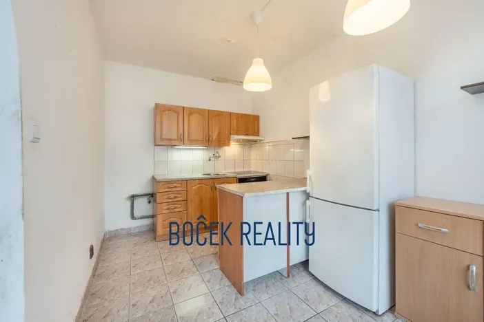 Prodej bytu 3+1, Komárov, Mládežnická, 65 m2