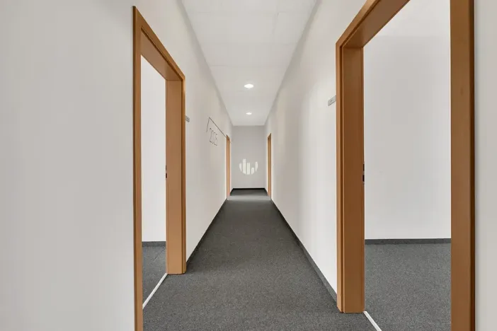 Pronájem kanceláře, Praha - Jinonice, Pekařská, 479 m2