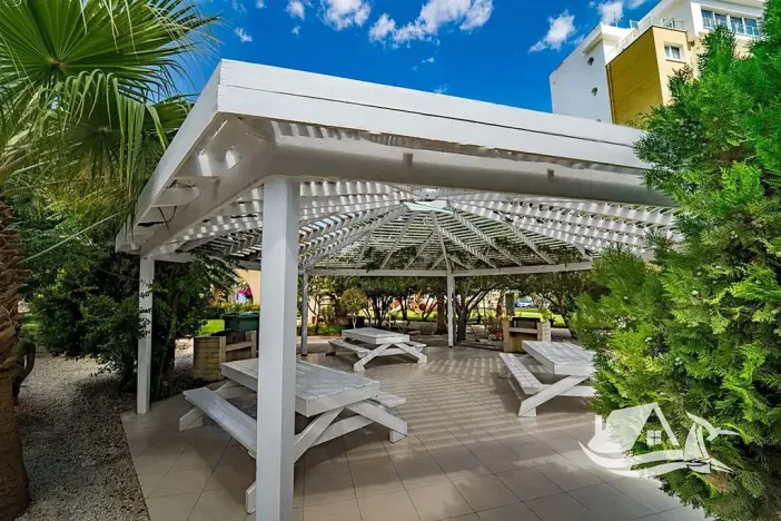 Prodej bytu 3+1, Trikomo, Kypr, 100 m2