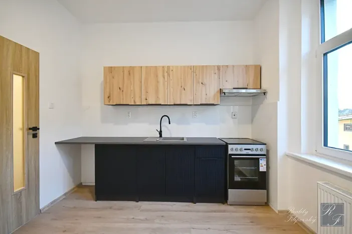 Prodej bytu 2+1, Teplice, Československých legií, 68 m2