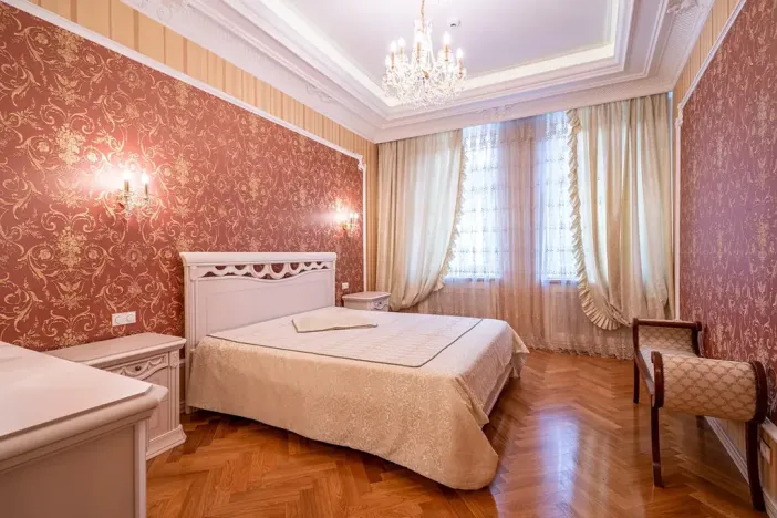 Prodej bytu 3+1, Karlovy Vary, Divadelní náměstí, 113 m2