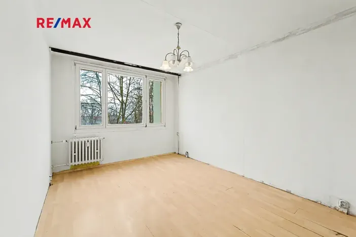 Prodej bytu 2+kk, Praha - Prosek, Zárybská, 42 m2