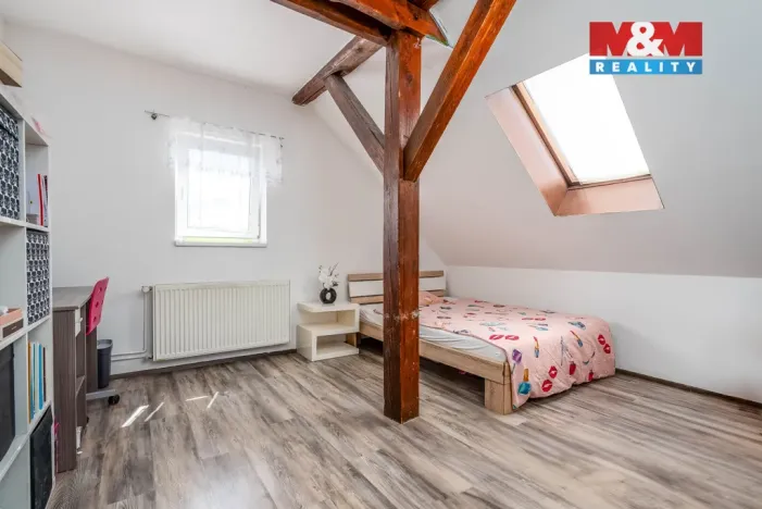 Prodej rodinného domu, Praha - Kyje, Osická, 230 m2