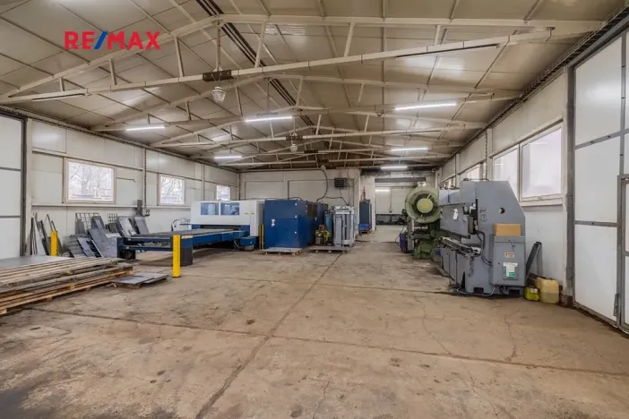 Prodej výrobních prostor, Neuměř, 405 m2