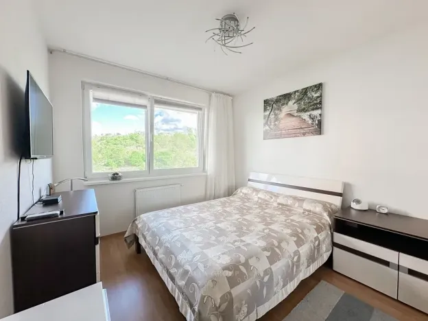 Prodej bytu 2+kk, Praha - Horní Měcholupy, Modenská, 54 m2