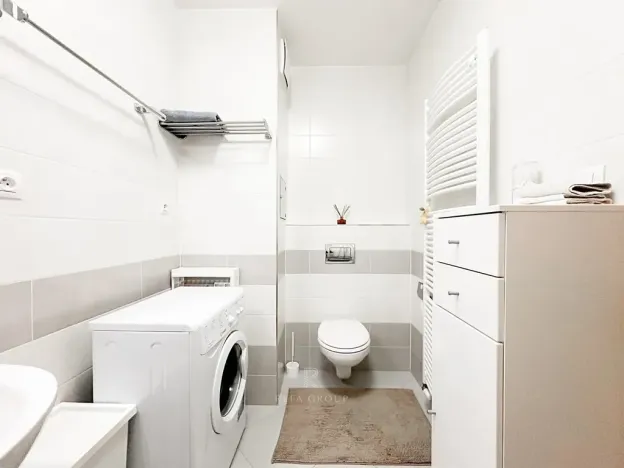 Prodej bytu 2+kk, Praha - Horní Měcholupy, Modenská, 54 m2