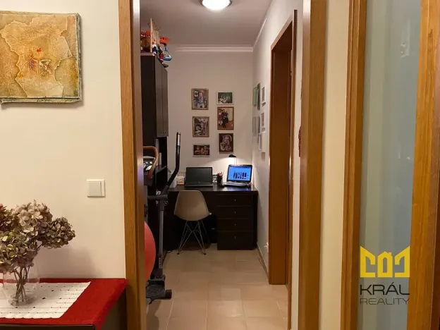 Pronájem bytu 2+kk, Praha - Prosek, Valečovská, 68 m2