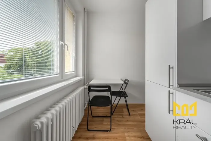 Pronájem bytu 1+1, Praha - Libeň, Pod bání, 39 m2